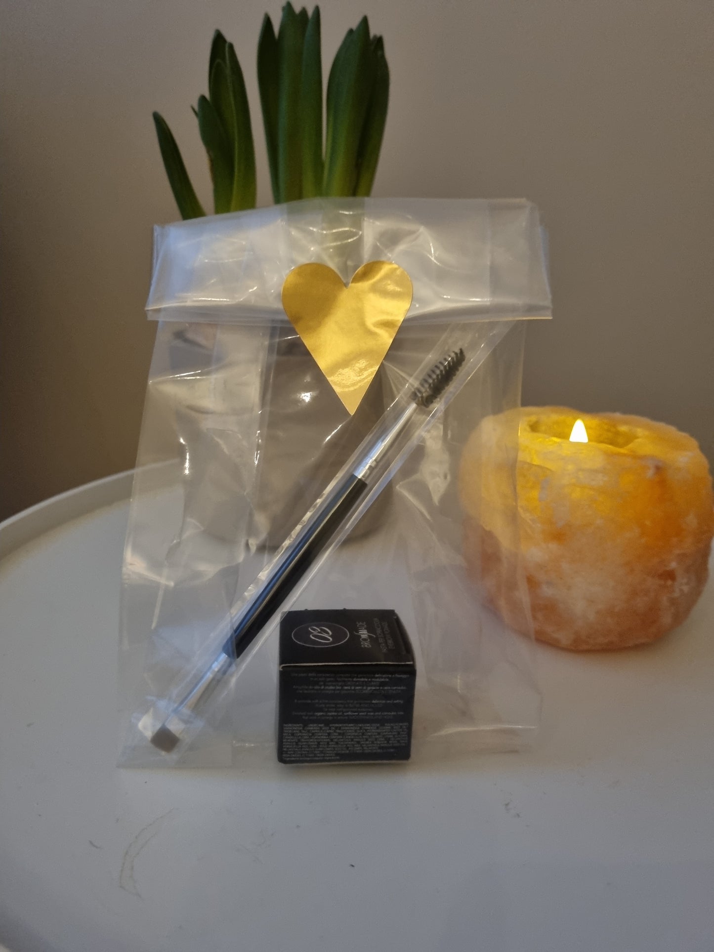 NYHET! Eyebrow BrowMade Purebio nr 03